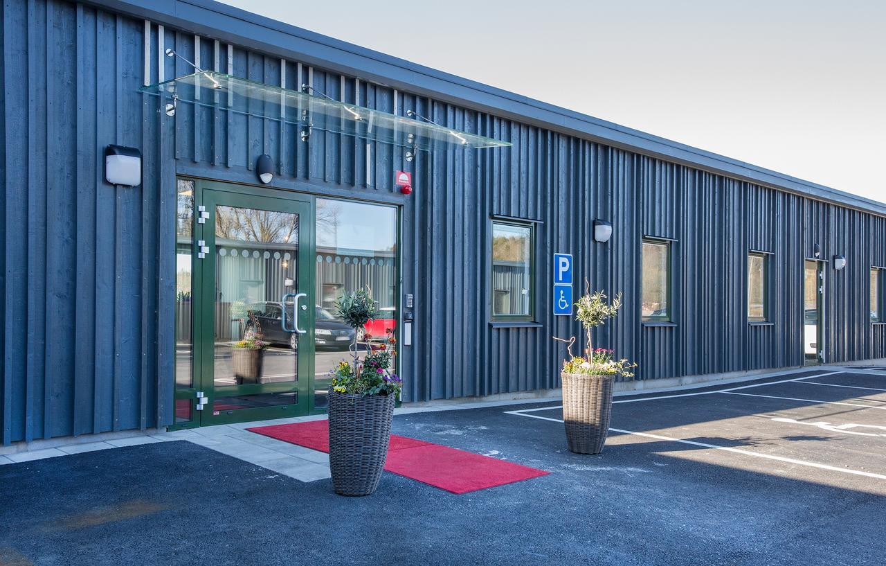 Hotell Eken Moelndal Экстерьер фото